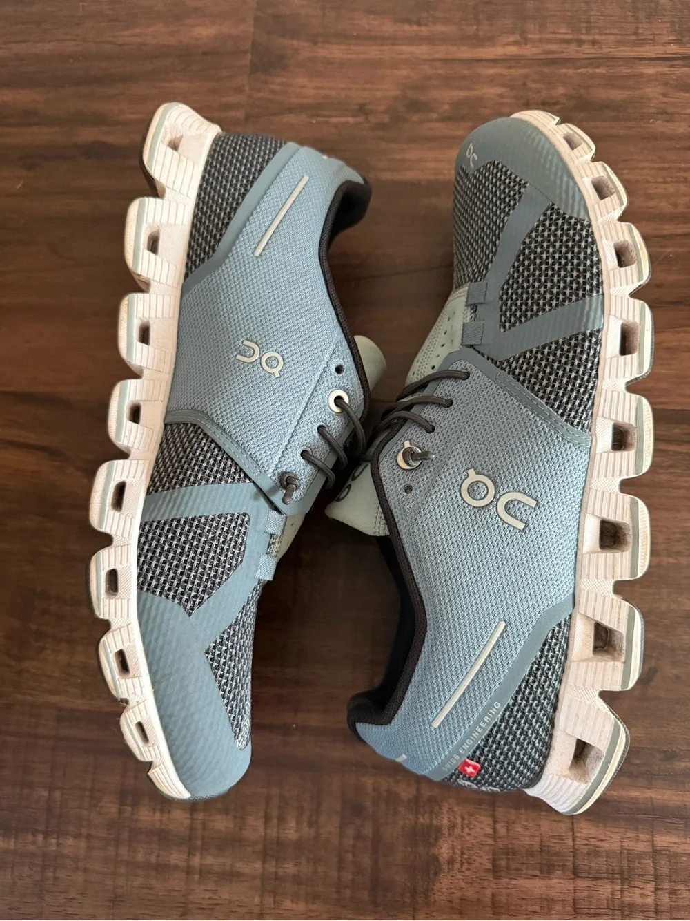 On Cloud 2.0 Women’s Running Shoes Size 9.5 Blue Gray